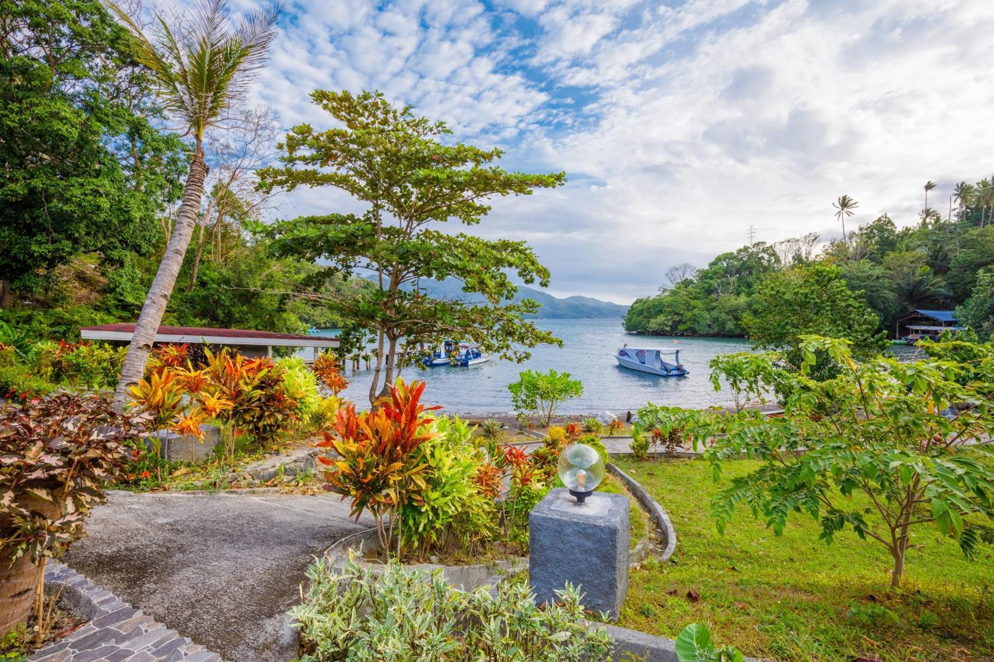 Thalassa Dive Resort Lembeh Airtembaga Exterior photo